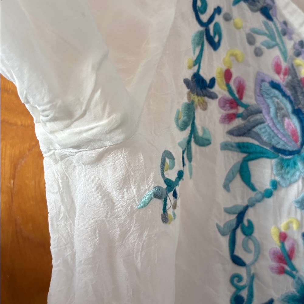 Johnny Was blue moon melco Pastel Floral Embroidered Blouse M - Picture 9 of 12